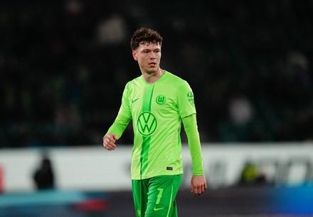 趣体育APP-记者：谈判取得进展，流浪者要租借狼堡边锋斯科夫-奥尔森